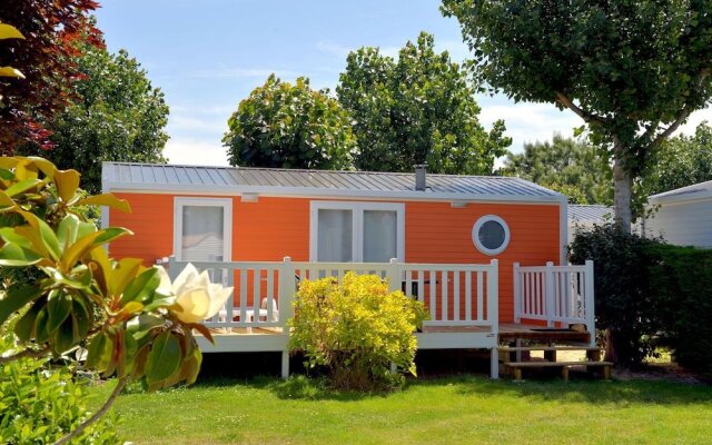 Camping Les Places Dorees