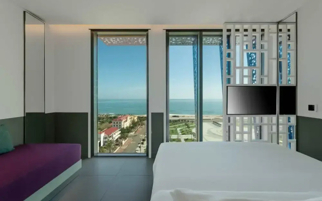 Wink Hotel Tuy Hoa Beach - 24hrs stay & Rooftop Pool Bar