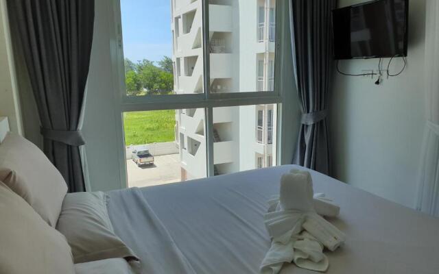 Grandblue condominium Room401 LeamMae phim Beach