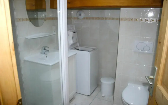 Apartment With 2 Bedrooms in Hauteluce, With Wonderful Mountain View,