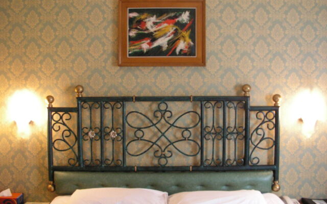 Classic Hotel