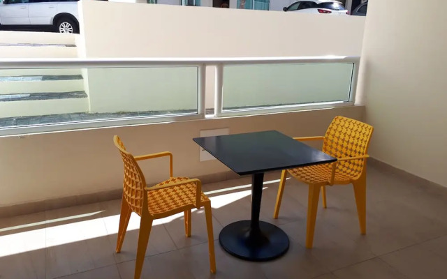 Brisas 10 Beachside Suites