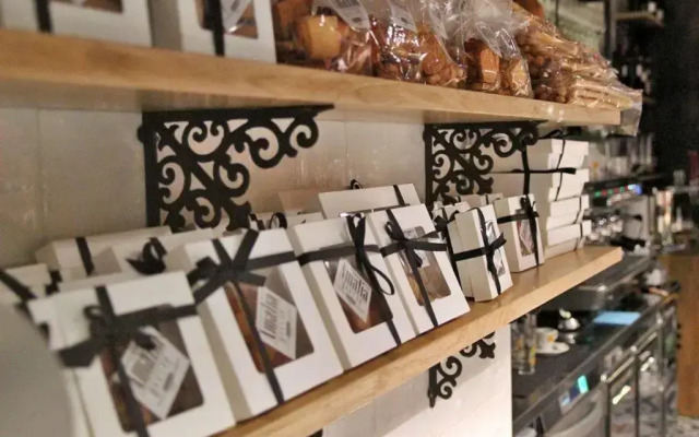 Amalia Bakery Home