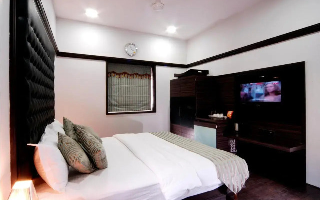 Serenity Inn La Serene