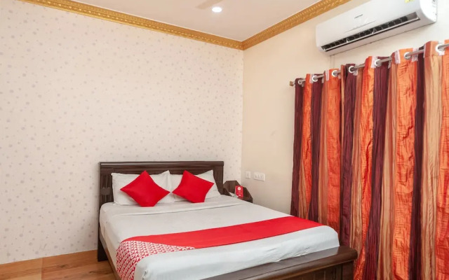 Capital O 9259 The Redfox Hotel