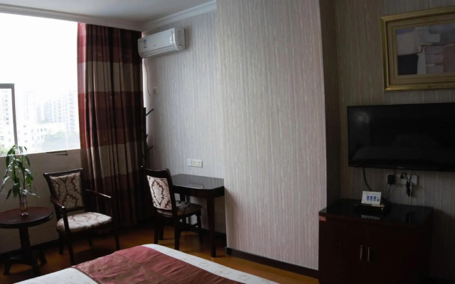 Lis Hotel