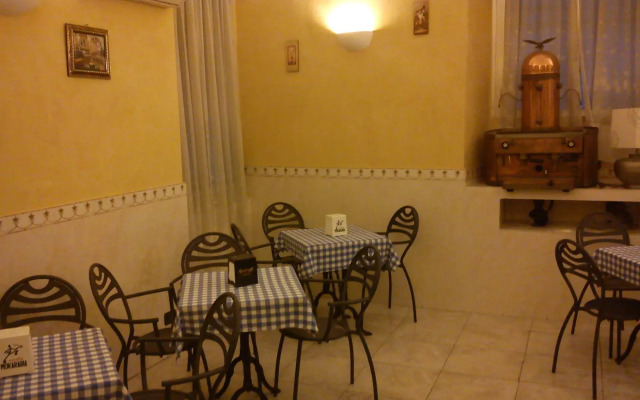 Red And Blues Music Hotel Genova