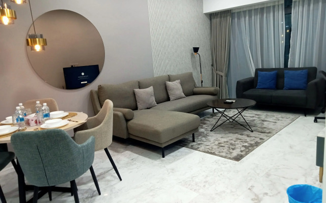 Eaton Residences KLCC by Luna