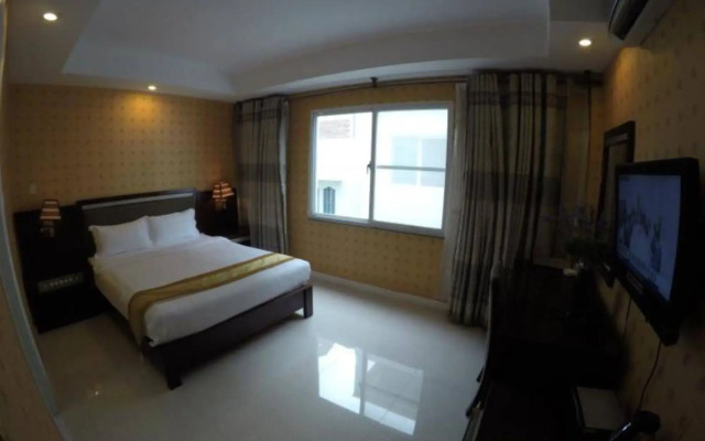One World Hotel
