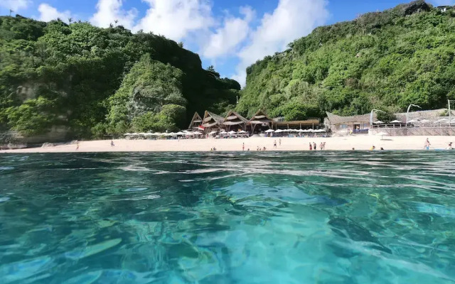 The Ungasan Clifftop Resort