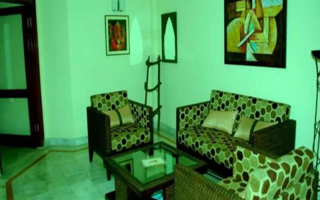 Woodpecker Apartments Hauz khas