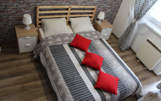 Lorf Hostel&Apartments