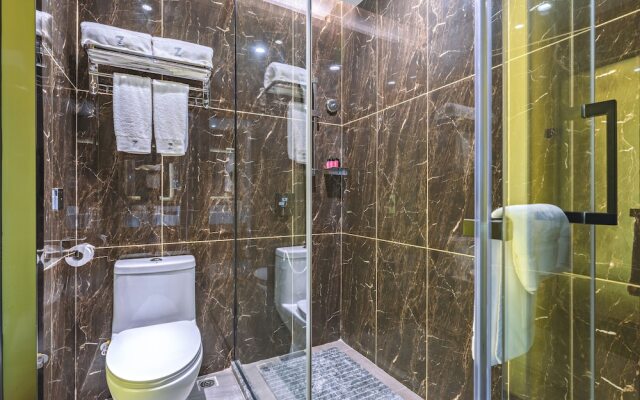 CHEERMAY HOTELS (Guangzhou Pazhou Exhibition Center Chigang Metro Station)