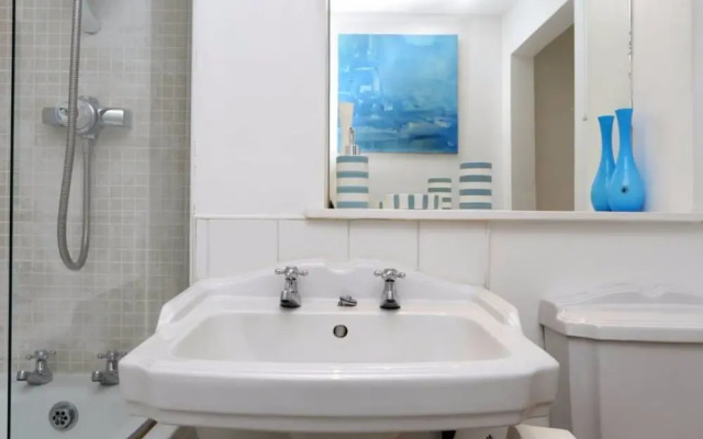 2 Bedroom Flat Near Edinburgh Playhouse