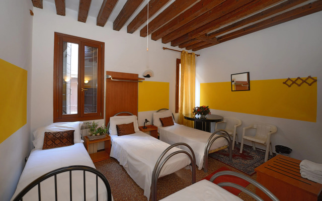Backpackers House Venice - Hostel