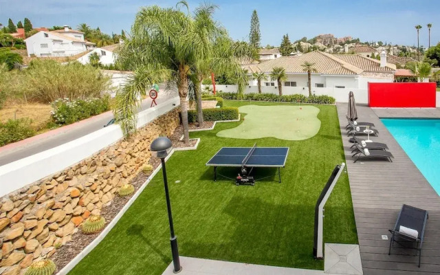 Fantastic Luxury Villa Near Marbella