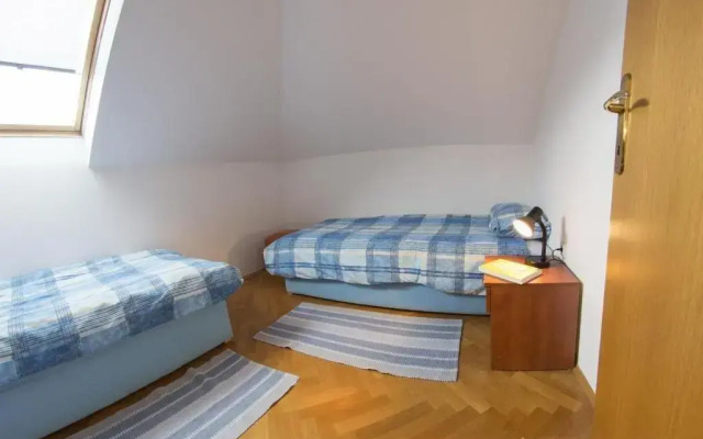 Apartments for families with children Otocac, Velebit - 18109