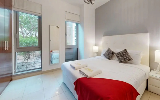 Lux BnB 3BDR Burj Khalifa & Pool Views