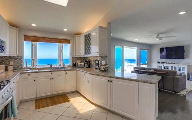 Neptune Beach House 2 Bedroom Home