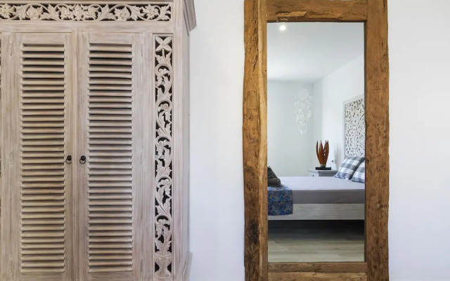 Vista Roses Mar - Villas Batik