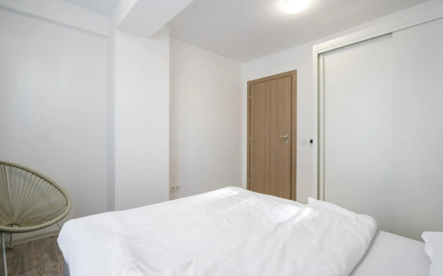 The Painter - 2R apartment in Roka Residence with underground parking