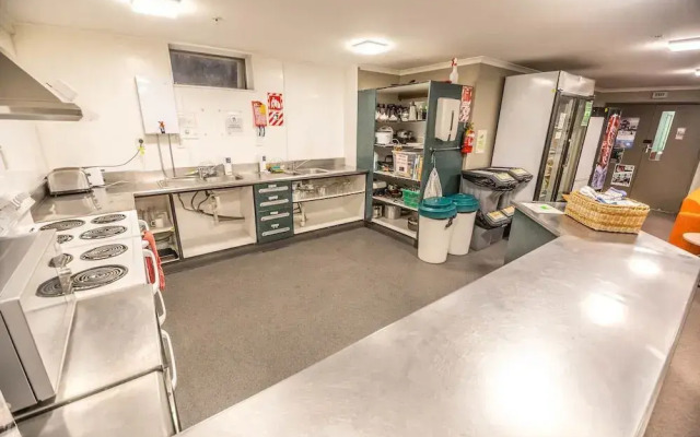 YHA Queenstown Central - Hostel