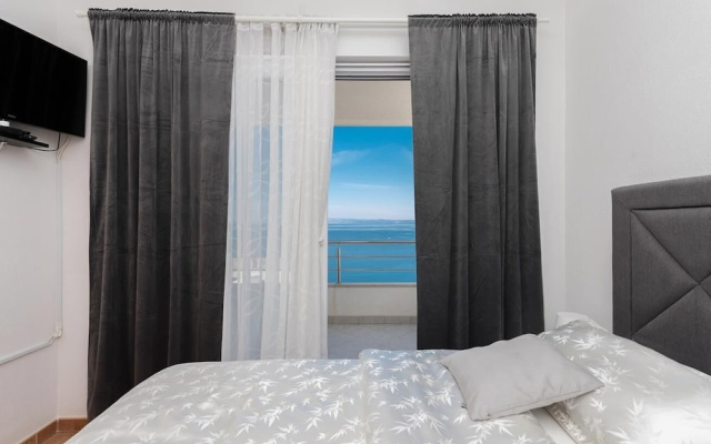 Apartments Ivi