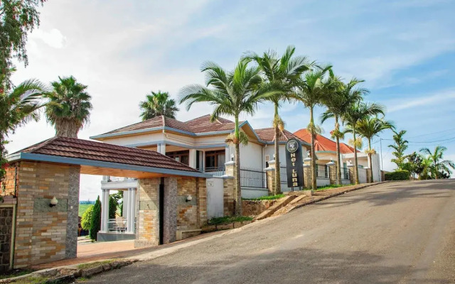 Net Luna Villa Hotel and Tours