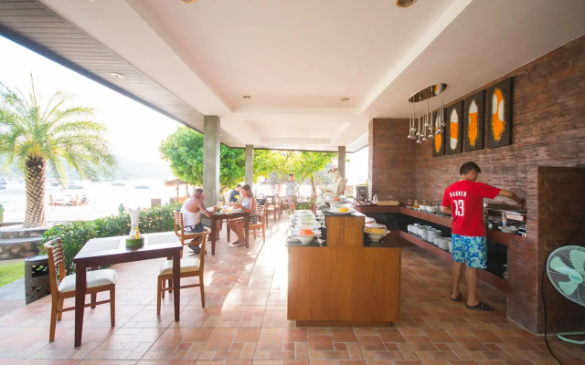 Phi Phi Nice Beach Resort