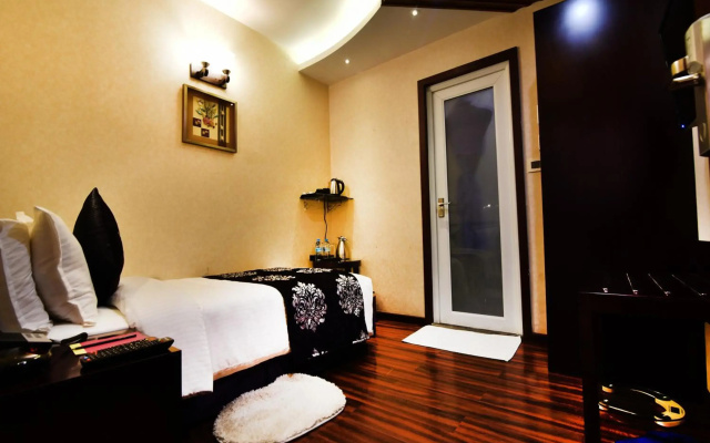 Hotel Kama International