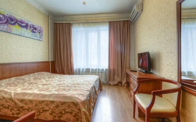 Green Wood Apartments