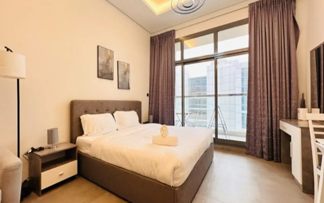Luxury Studio Apartment Canal View Business Bay Free Parking by Belvilla — ดูไบ