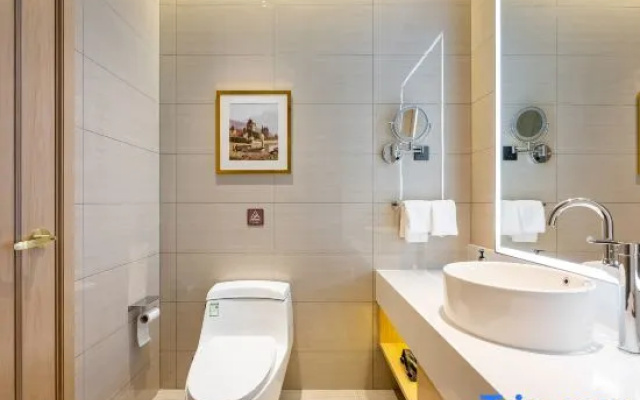 Vienna Hotel – Bathroom – Jining