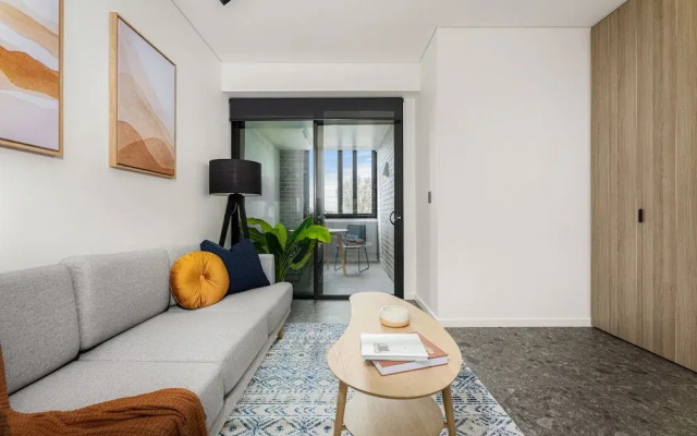 Cinema Suites Apartments by Urban Rest