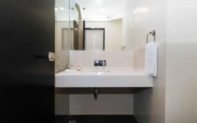 Maxx Hotel Makati