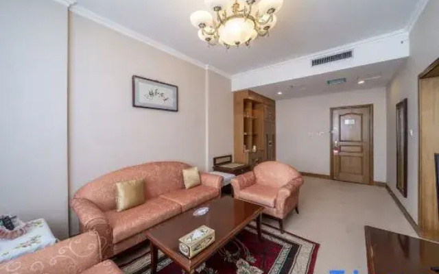 Jewel Flower Hotel(Hami Oil Base Store)