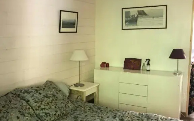 Confortable logement de plain pied sur 2 terrasses