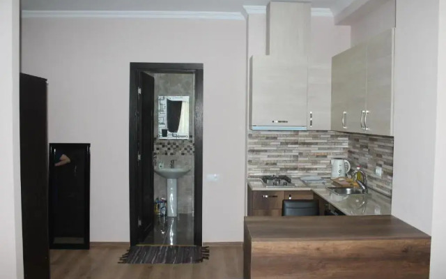 Lali's apartment