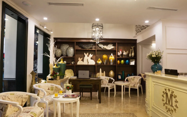 Maro Hotel