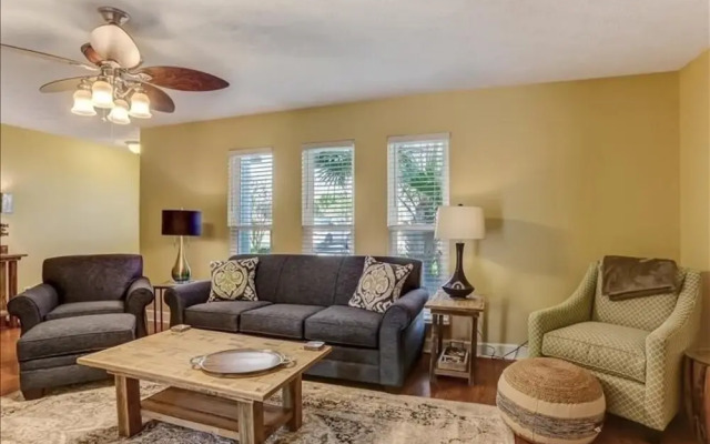 Fernandina Shores Condo with Private Balcony and Access to Pool by RedAwning