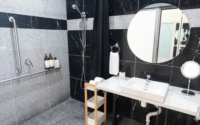 Lake Macquarie Manor