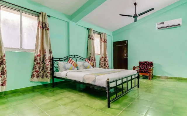 Classic Studio Home In Candolim
