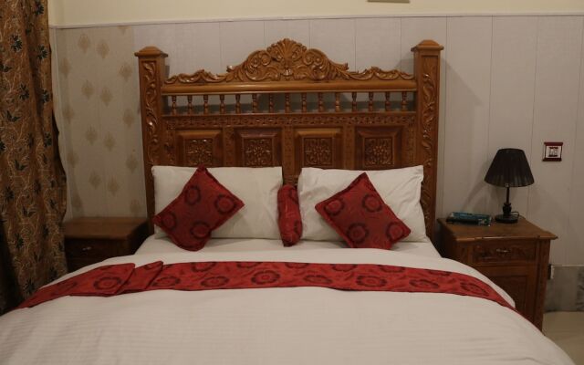 Park Continental Hotel & Restaurant