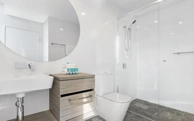 BRAND NEW Qube Broabeach Luxury 2 Bedroom