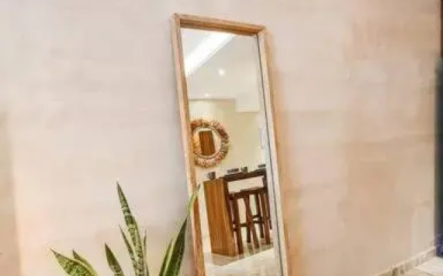 S102 Nadide Luxury PRIVATE JACUZZI STUDIO with a jungle view