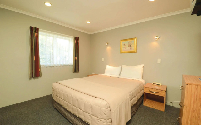 Tower Lodge Motel