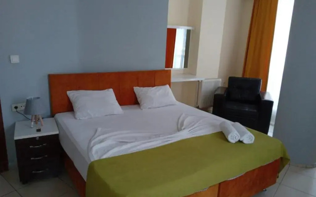 Daisy Hotel