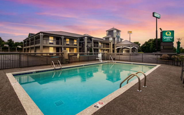 Quality Inn White House