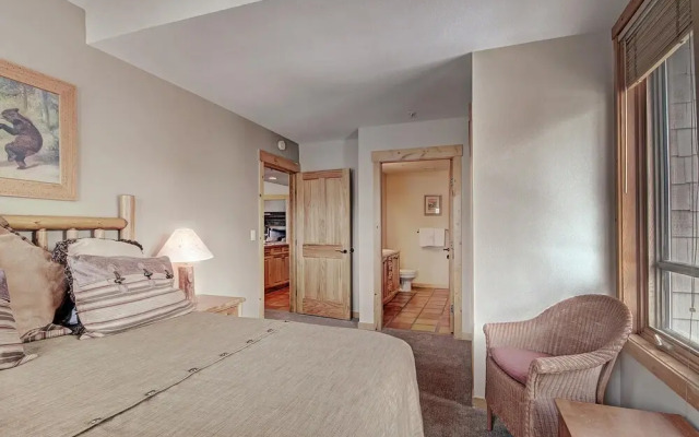 Amazing Condo in Heart of Center Village - TX304 by RedAwning