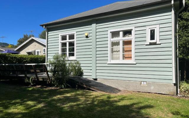 32 Scarborough Tce